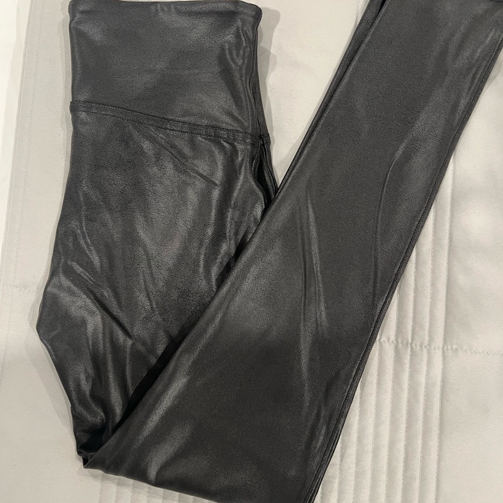 SPANX Petite Medium Black Faux Leather Leggings - Picture 2 of 7